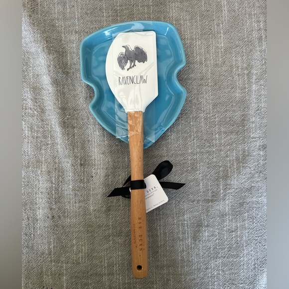 Rae Dunn Harry Potter spatula set - Picture 1 of 3